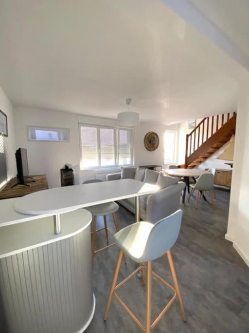 La Capitainerie Beau Duplex Face Port De Plaisance Lägenhet Étaples Exteriör bild